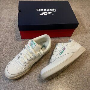 Vintage-look Reebok Club C - Size Youth 5 (6.5 W)